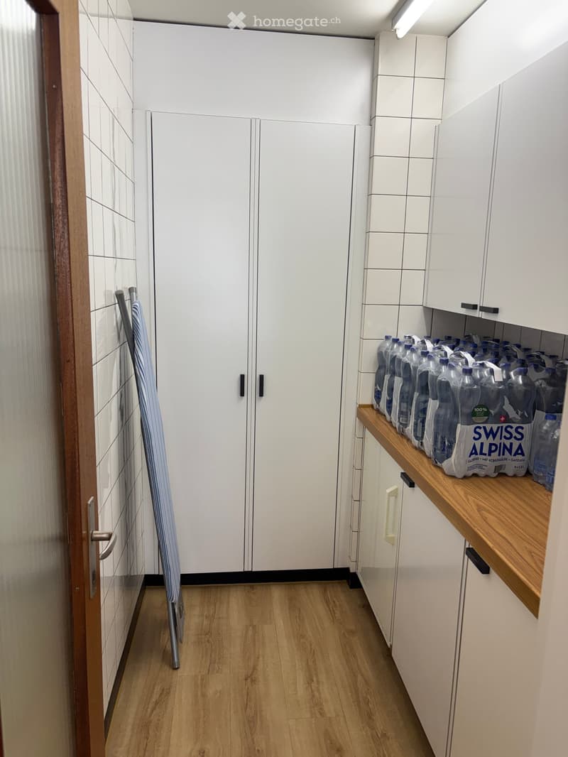 Helle 4-Zimmer-Wohnung mit Balkon an der Maulbeerstrasse in Basel (6)