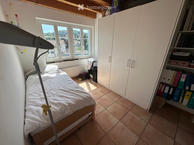 Charmante 4.5-Zimmer-Dachwohnung in Adliswil (5)