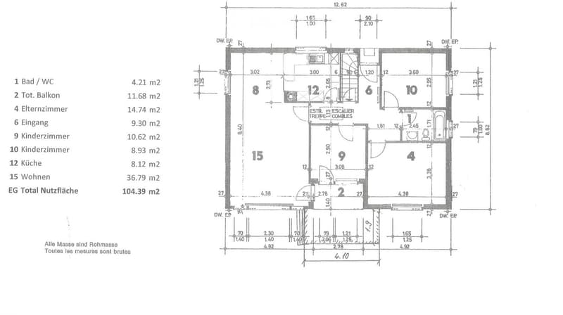 Floor plan of a ground floor showing a bathroom, two balconies, two bedrooms, an entrance, two children's rooms, a kitchen, and a living area. Total usable area is 104.39 m².