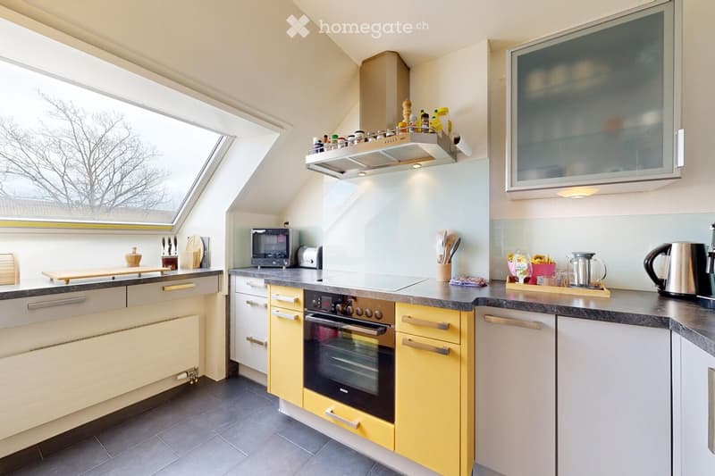 {"type": "Kitchen", "objects": ["oven", "microwave", "toaster", "cupboard", "cup", "bottle", "faucet", "cupboard", "oven", "cupboard", "cupboard", "cupboard", "cupboard", "cupboard", "cupboard", "cupboard", "cupboard", "cupboard", "cupboard", "cupboard",