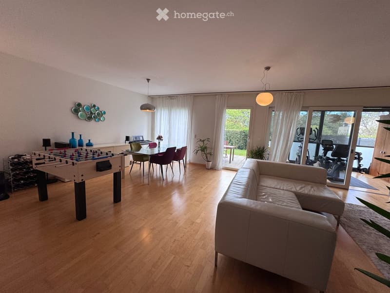 Spacious 6.5-Room Ground Floor Apartment with Private Garden and Terrace (16)