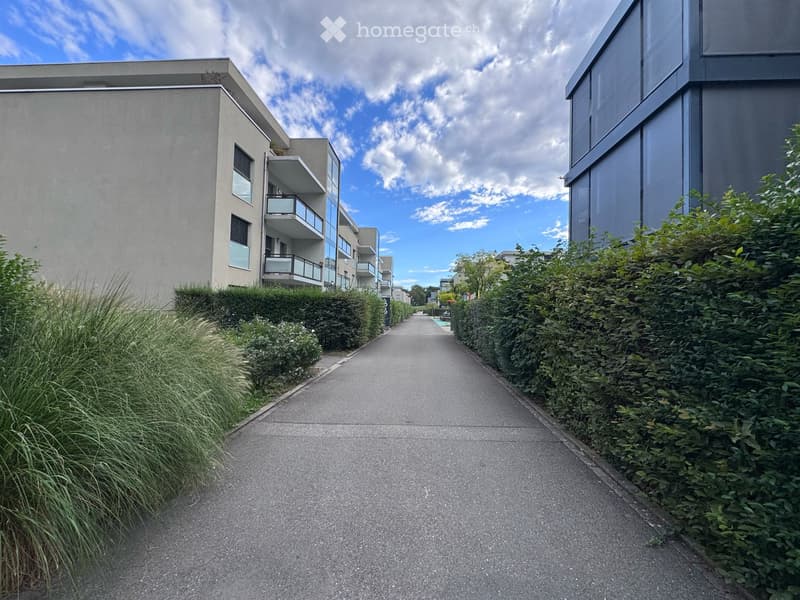 Spacious 6.5-Room Ground Floor Apartment with Private Garden and Terrace (29)