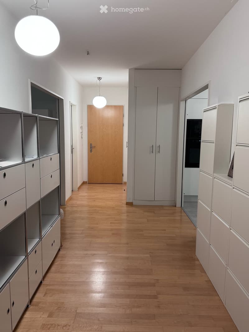Spacious 6.5-Room Ground Floor Apartment with Private Garden and Terrace (3)