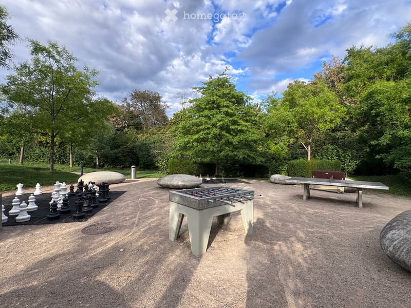 Spacious 6.5-Room Ground Floor Apartment with Private Garden and Terrace (32)