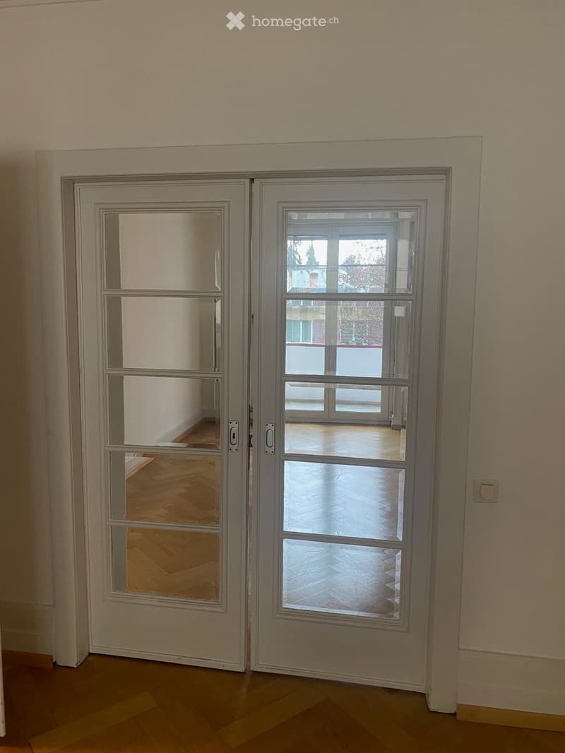 Grosszügige Altbau Wohnung im Neubad, nähe Neuweilerplatz 55 m2 (3)