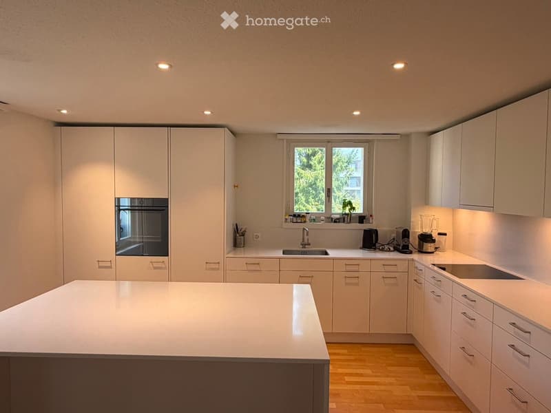 Helle 4.5-Zimmer-Wohnung mit Balkon in Hagendorn – ab Oktober 2026 (2)