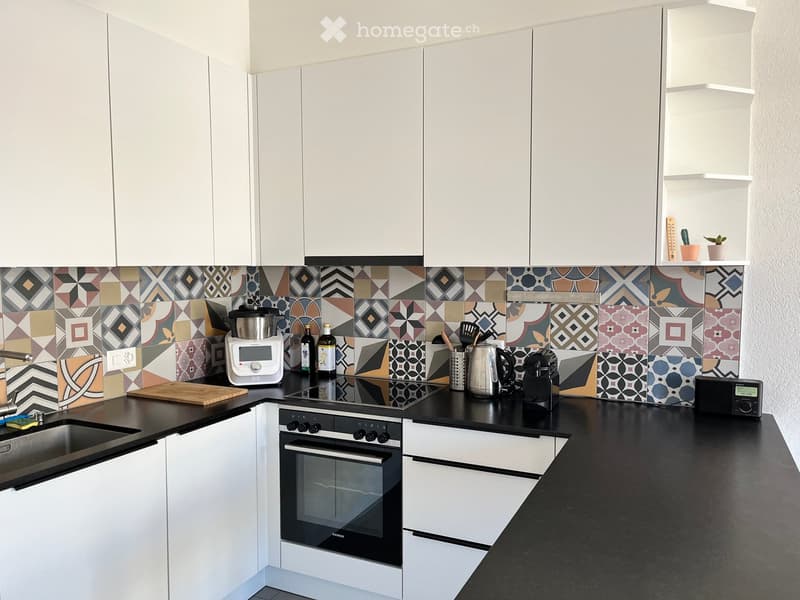 {"type": "Kitchen", "objects": ["sink", "oven", "faucet", "cutting board", "microwave", "keypad", "faucet", "oven", "faucet", "oven", "oven", "oven", "oven", "oven", "oven", "oven", "oven", "oven", "oven", "oven", "oven", "oven", "oven", "oven", "oven", "