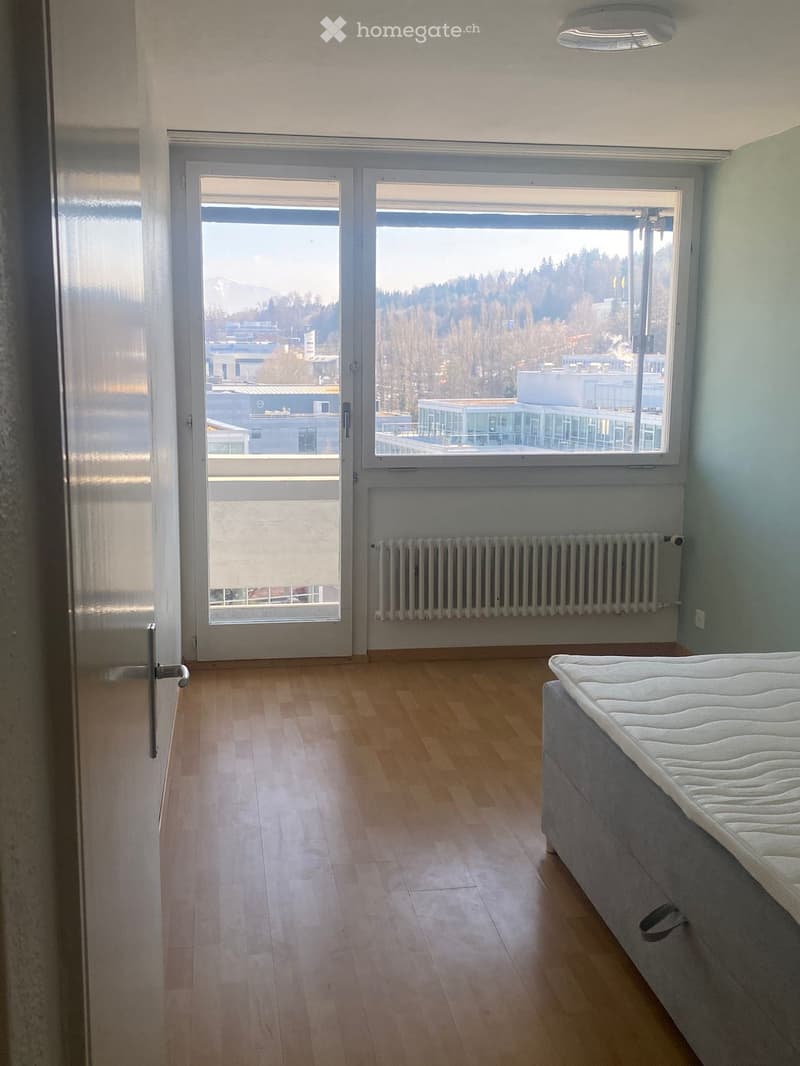 Möblierte 5-Zimmer-Wohnung mit Panoramablick im 8. Stock – Pfäffikon SZ (16)