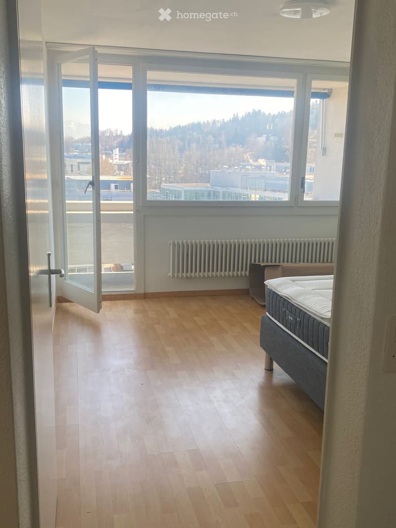 Möblierte 5-Zimmer-Wohnung mit Panoramablick im 8. Stock – Pfäffikon SZ (10)