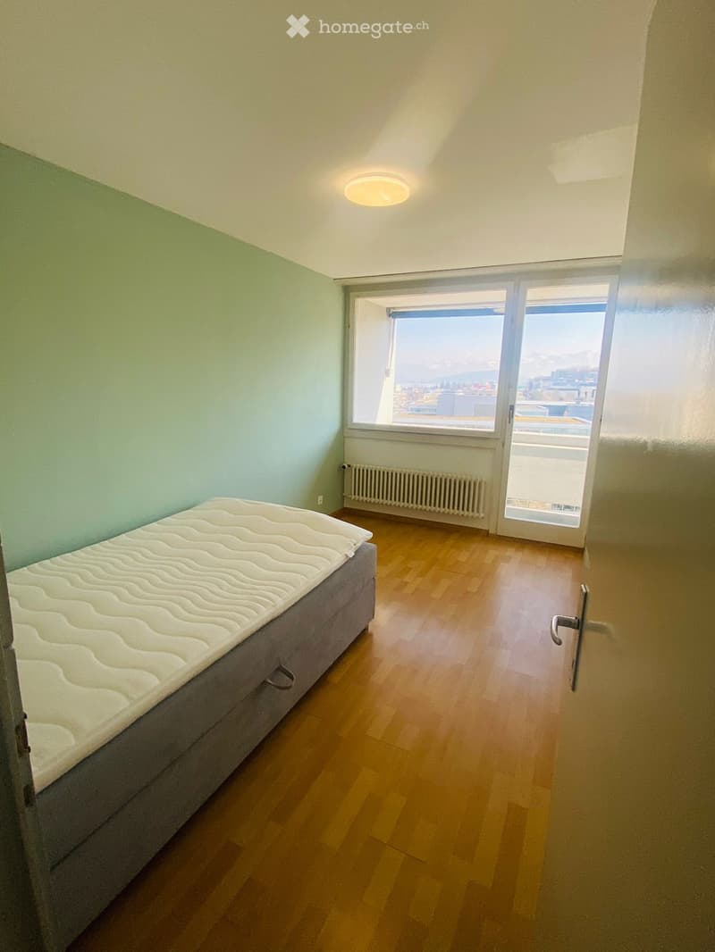 Möblierte 5-Zimmer-Wohnung mit Panoramablick im 8. Stock – Pfäffikon SZ (13)