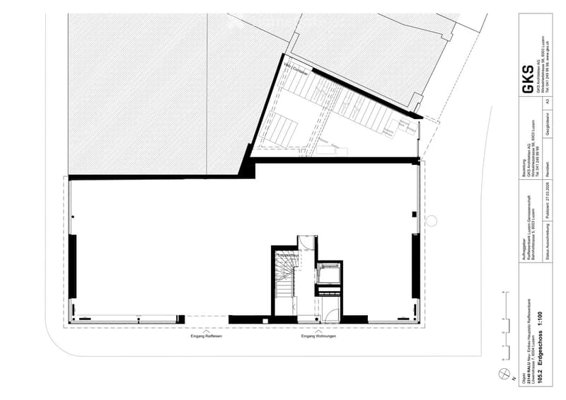 Floor plan of a building showing a parking area, entrance to apartments, and a separate building labeled 'Tropfenhaus'.