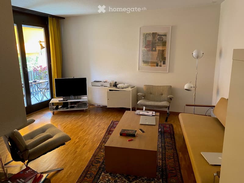 {"type": "Living Room", "objects": ["sofa", "chair", "coffee table", "laptop", "laptop", "laptop", "laptop", "laptop", "laptop", "laptop", "laptop", "laptop", "laptop", "laptop", "laptop", "laptop", "laptop", "laptop", "laptop", "laptop", "laptop", "lapto