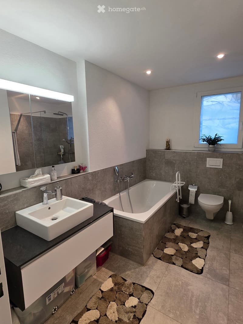 {"type": "Bathroom", "objects": ["sink", "faucet", "bathtub", "toilet", "mirror", "shower", "faucet", "bathtub", "toilet", "mirror", "faucet", "faucet", "faucet", "faucet", "faucet", "faucet", "faucet", "faucet", "faucet", "faucet", "faucet", "faucet", "f