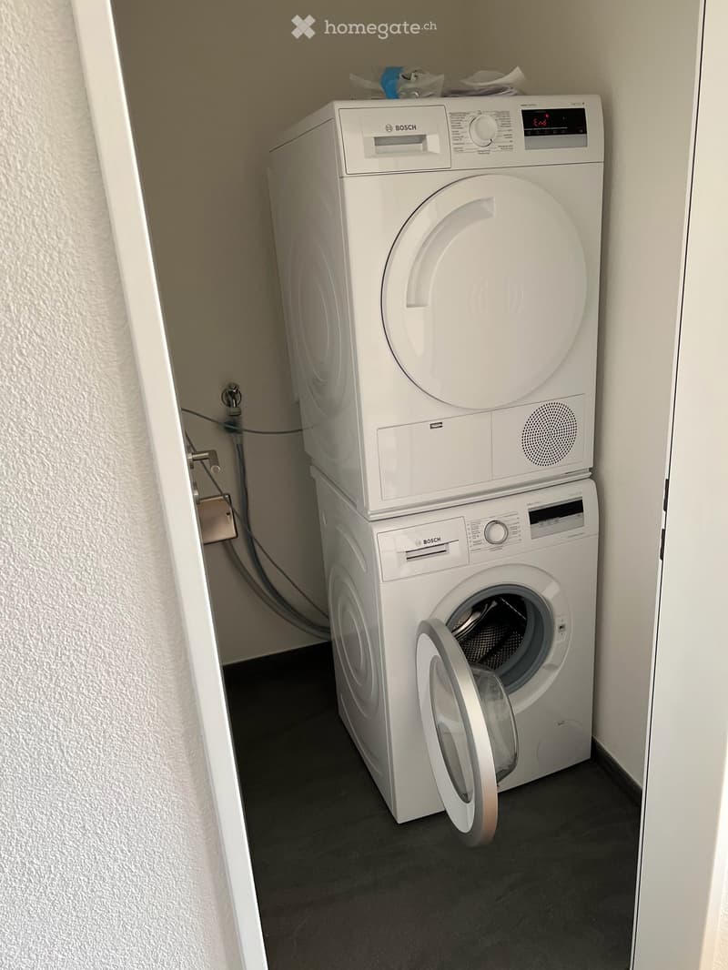 Helle 3.5-Zimmer-Wohnung mit Balkon in Schwarzenbach SG (5)
