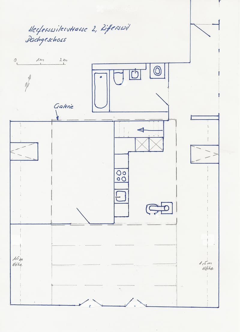 Floor plan of the attic level of a house, showing a gallery area, several rooms, and a staircase leading to the lower level.