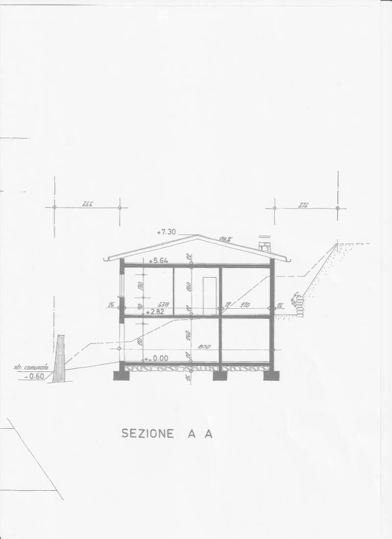 single level floor plan with measurements for a detached house