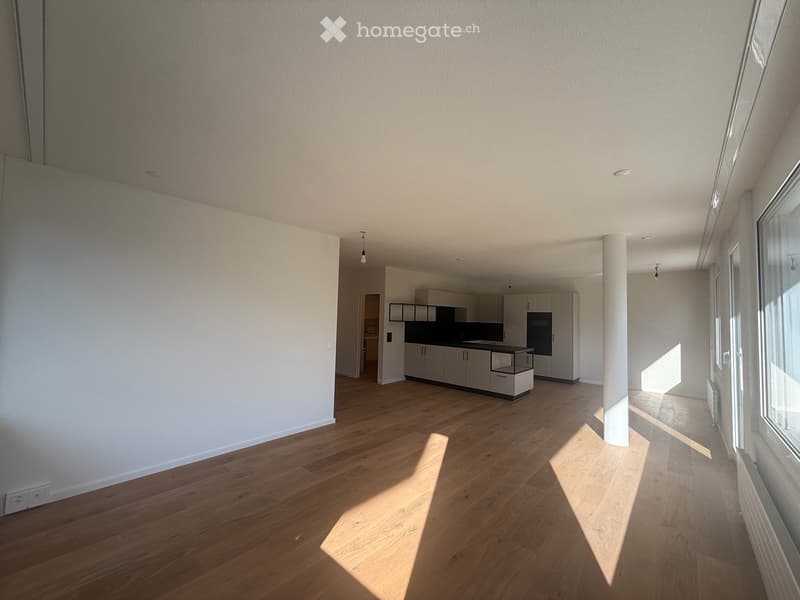 Newly Renovated 3.5-Room Garden Apartment in Oberägeri – Available Immediately (2)