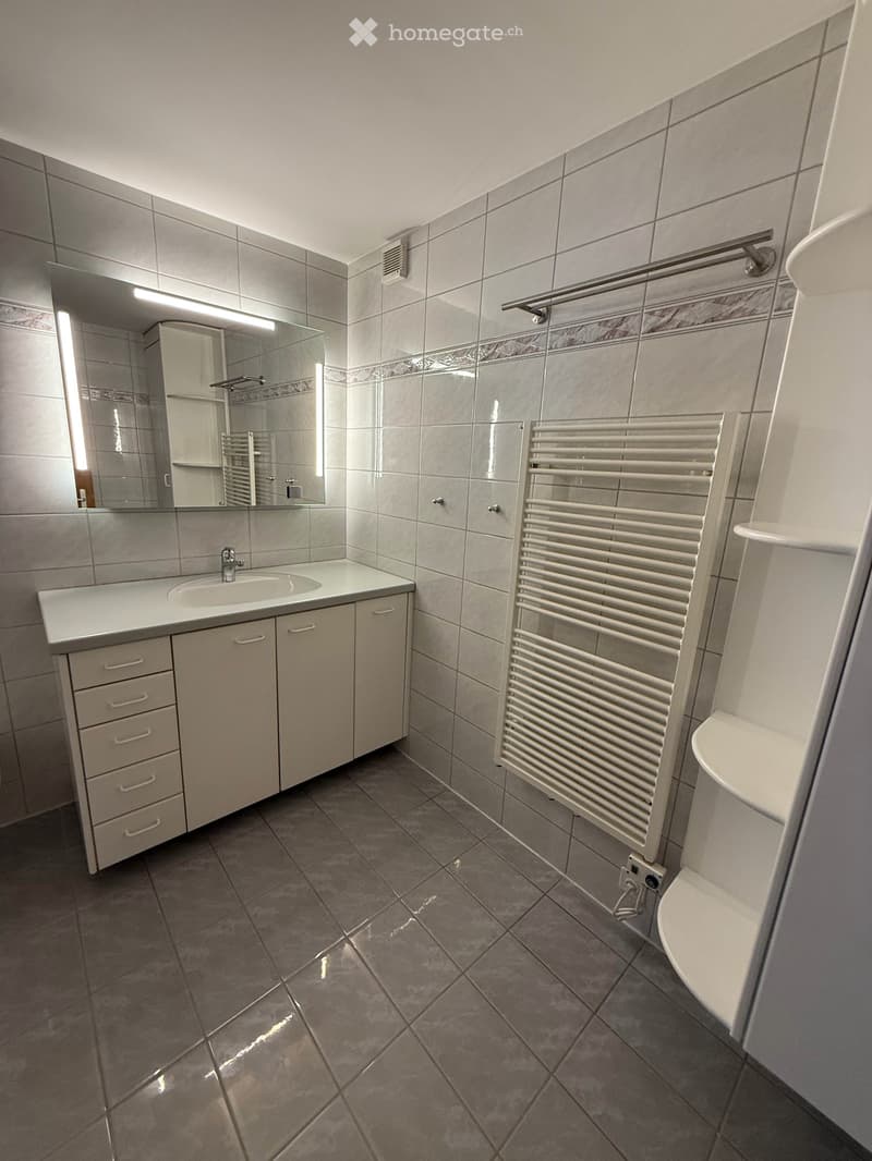 Helle 4.5-Zimmer-Wohnung mit Gartensitzplatz in Laax – sofort verfügbar (10)