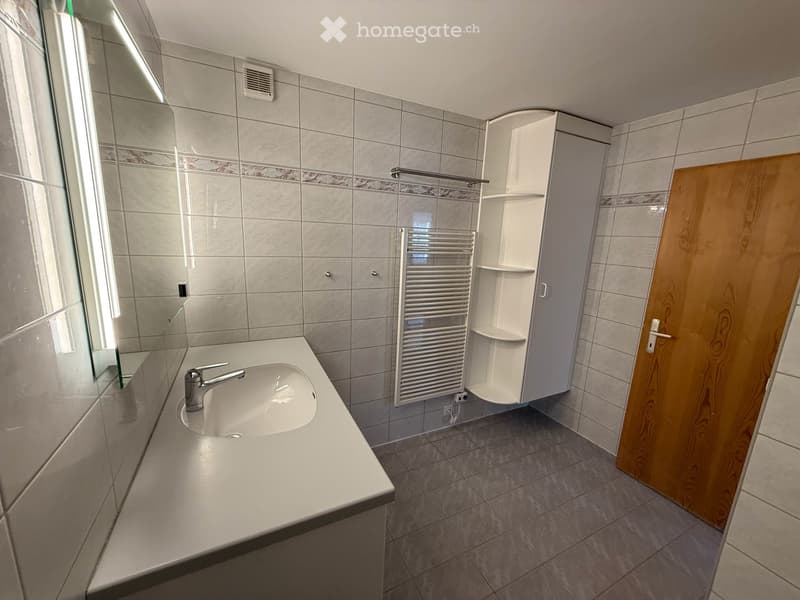 Helle 4.5-Zimmer-Wohnung mit Gartensitzplatz in Laax – sofort verfügbar (12)