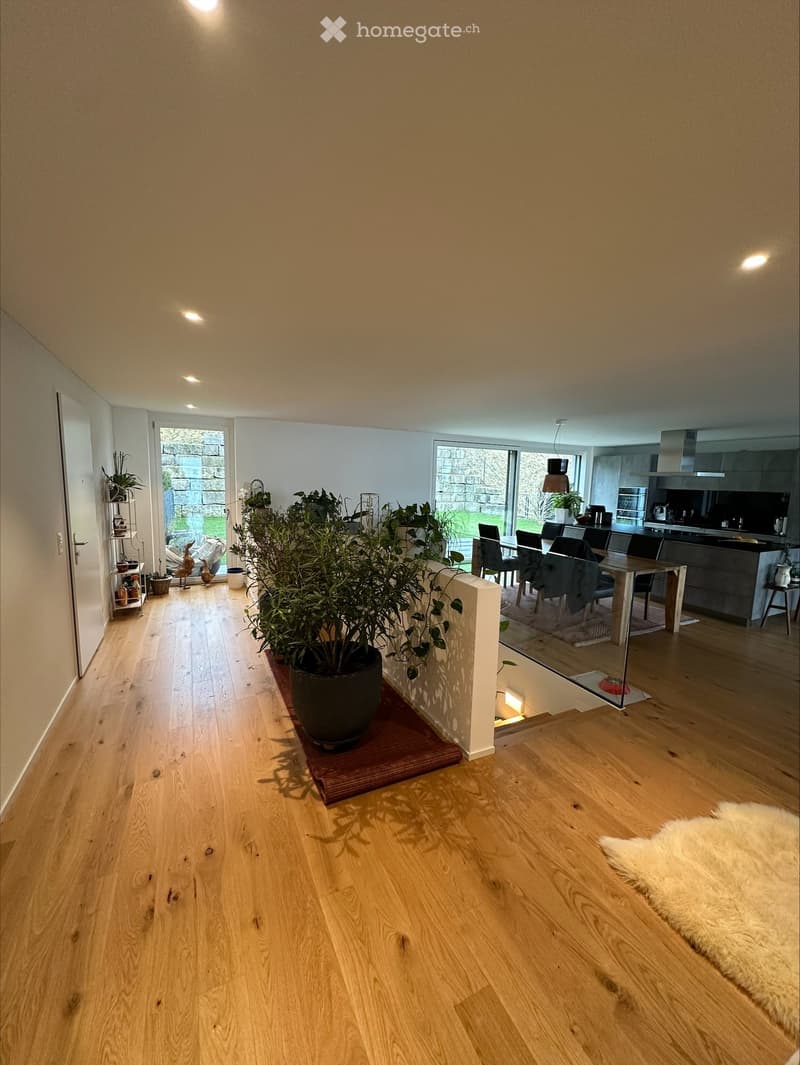 Exklusive 5.5-Zimmer Maisonette-Wohnung mit atemberaubendem Zürichsee- und Bergblick (8)