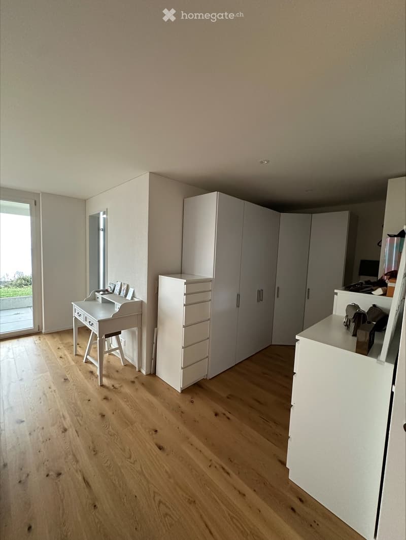 Exklusive 5.5-Zimmer Maisonette-Wohnung mit atemberaubendem Zürichsee- und Bergblick (21)