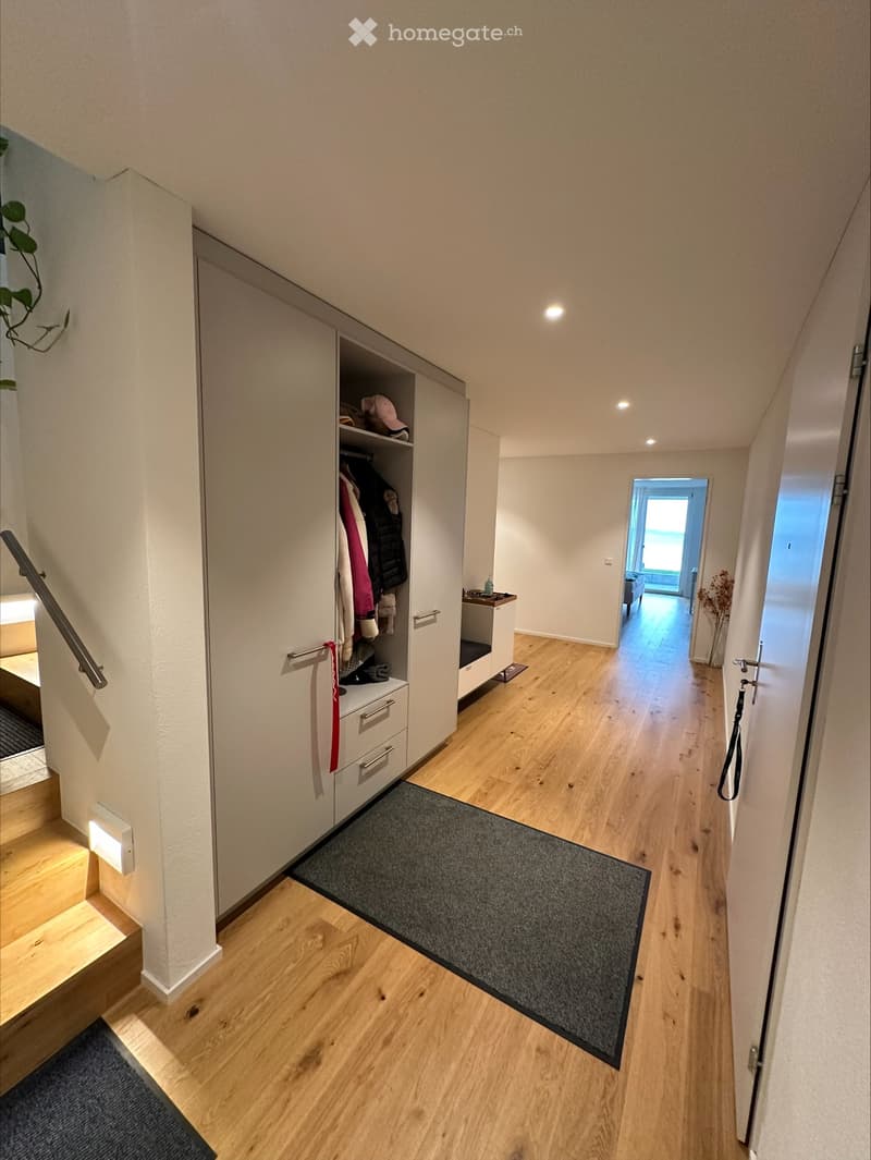 Exklusive 5.5-Zimmer Maisonette-Wohnung mit atemberaubendem Zürichsee- und Bergblick (12)