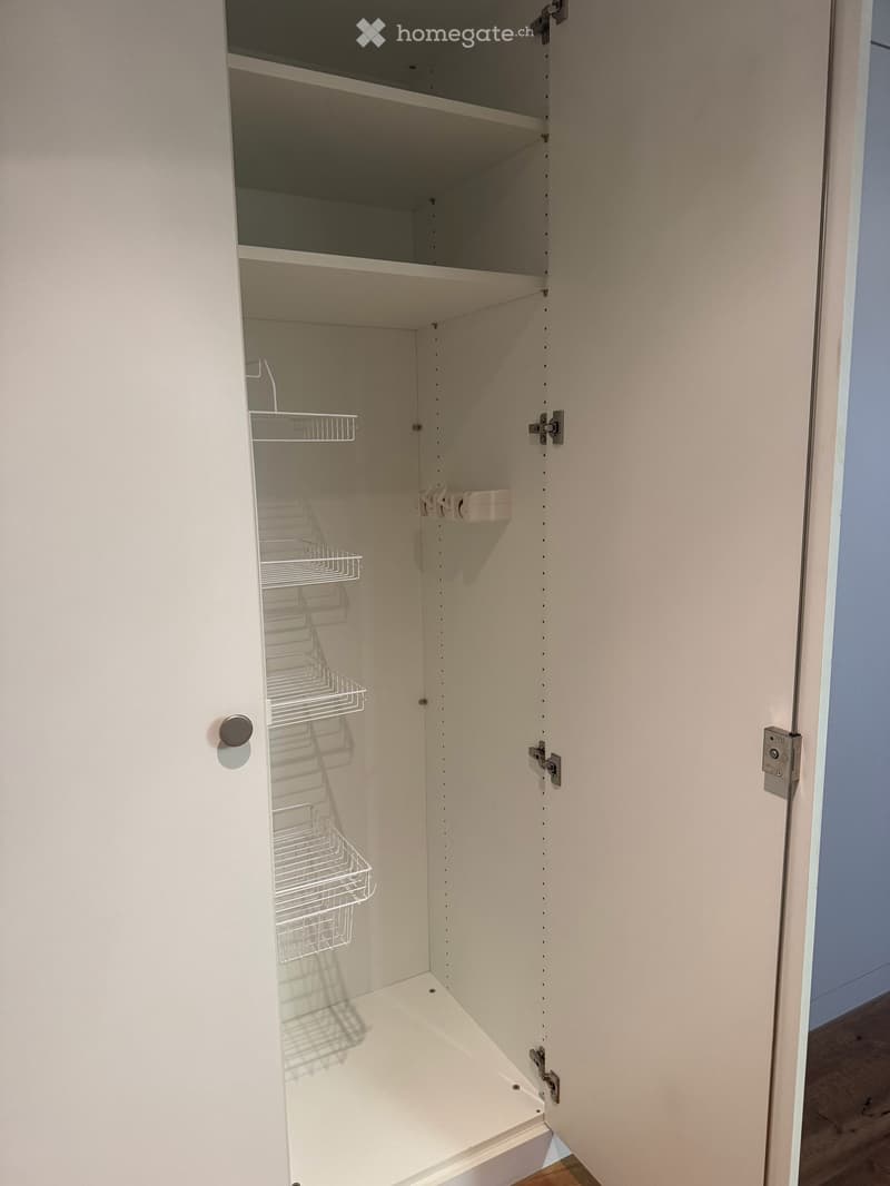 Schöne, helle 3.5 Zimmer Wohnung im 1. Stock mit Sicht auf Berge sucht neuen Eigentümer (20)