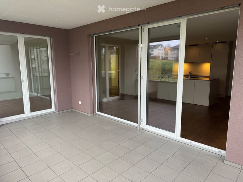 Schöne, helle 3.5 Zimmer Wohnung im 1. Stock mit Sicht auf Berge sucht neuen Eigentümer (23)