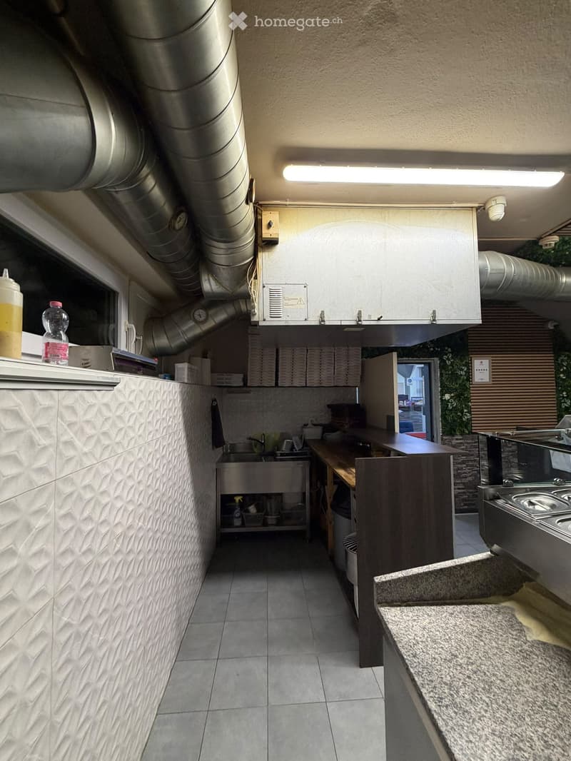 {"type": "Kitchen", "objects": ["sink", "faucet", "counter", "oven", "refrigerator", "oven", "oven", "oven", "oven", "oven", "oven", "oven", "oven", "oven", "oven", "oven", "oven", "oven", "oven", "oven", "oven", "oven", "oven", "oven", "oven", "oven", "o