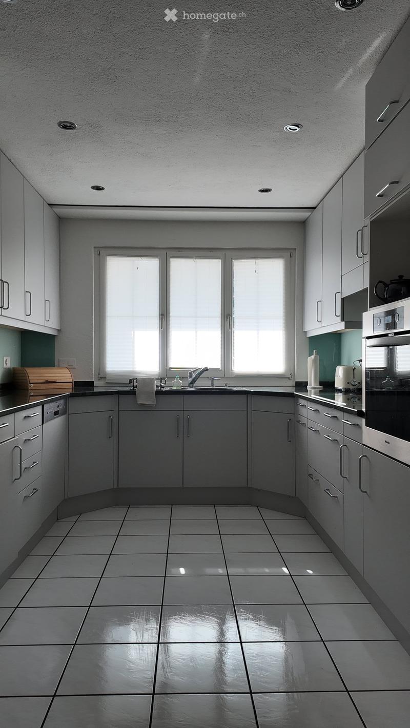 Grosszügiges 6.5-Zimmer-Einfamilienhaus mit über 200 m², Garten & Doppelgarage am Pfannenstiel (5)