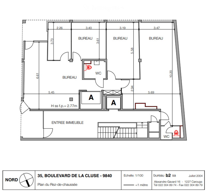 Ground floor plan showing four offices (bureaux), two bathrooms (WC), entrance, and access points labeled 'A'.