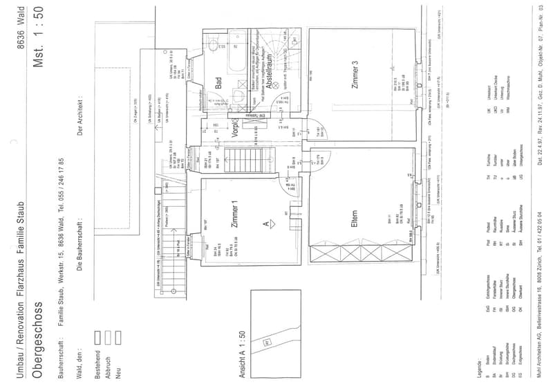 Floor plan of a family house showing multiple rooms including a bathroom, living area, bedrooms, and a balcony.