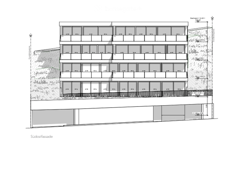 Floor plan of a multi-story building with multiple rooms and windows, labeled "Südfassade" (south facade).