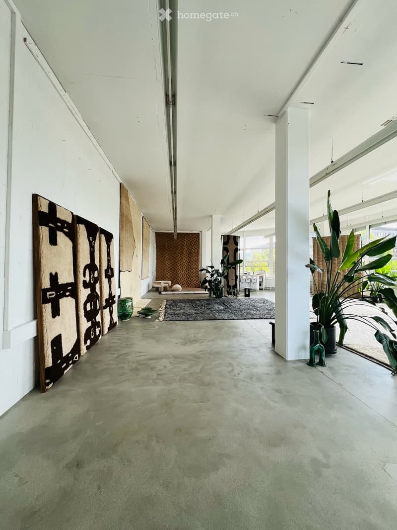 178 m² Gewerbefläche in Cham, 4 m Deckenhöhe, renovierter Betonboden und neue Küche (4)