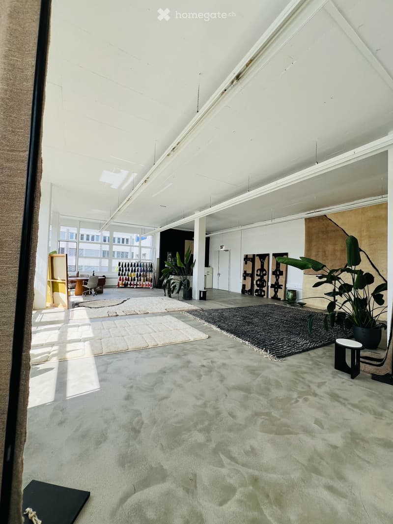 178 m² Gewerbefläche in Cham, 4 m Deckenhöhe, renovierter Betonboden und neue Küche (5)