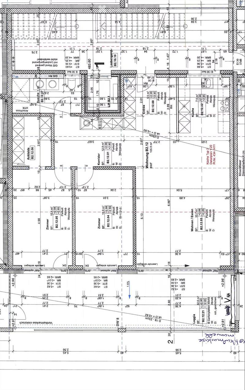 Floor plan of a multi-room residential building, including living room, kitchen, bedrooms, bathrooms, and entrance area.