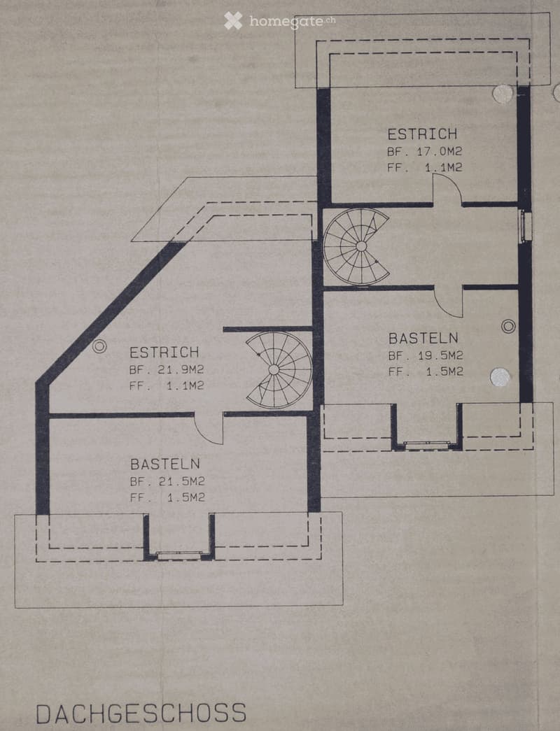 Floor plan of a roof level showing two rooms labeled "ESTRICH" and "BASTELN" with dimensions and floor areas indicated.