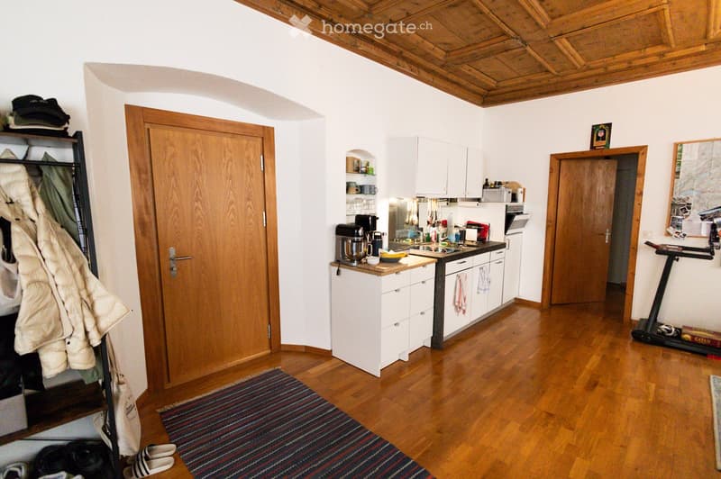 {"type": "Furnished Room", "objects": ["kitchen cabinet", "sink", "fridge", "oven", "coffee maker", "mixer", "fridge", "oven", "kitchen island", "oven", "fridge", "oven", "kitchen cabinet", "kitchen island", "oven", "fridge", "oven", "kitchen cabinet", "k