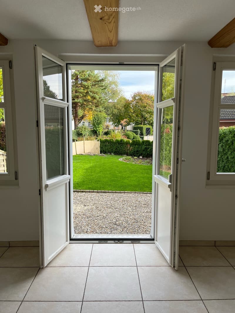 Suchen Sie ein neues schönes Zuhause mit grossem Gartensitzplatz? (5)
