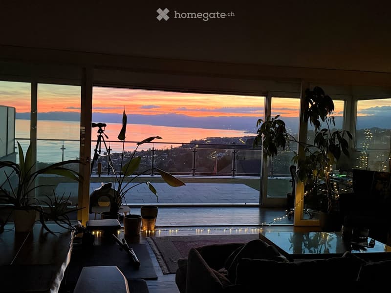 {"visible_features": ["View"], "type": "Furnished Room", "objects": ["sofa", "coffee table", "stool", "table", "stool", "stool", "stool", "stool", "stool", "stool", "stool", "stool", "stool", "stool", "stool", "stool", "stool", "stool", "stool", "stool",