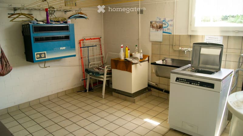 {"type": "Bathroom", "objects": ["sink", "faucet", "chair", "table", "faucet", "faucet", "faucet", "faucet", "faucet", "faucet", "faucet", "faucet", "faucet", "faucet", "faucet", "faucet", "faucet", "faucet", "faucet", "faucet", "faucet", "faucet", "fauce
