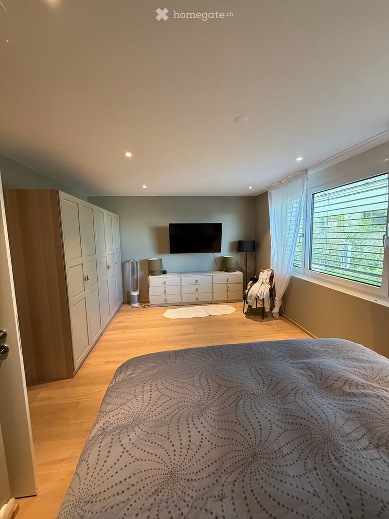 Hochwertige 2.5-Zimmer-Wohnung in ruhiger Lage in Zürich-Witikon (7)