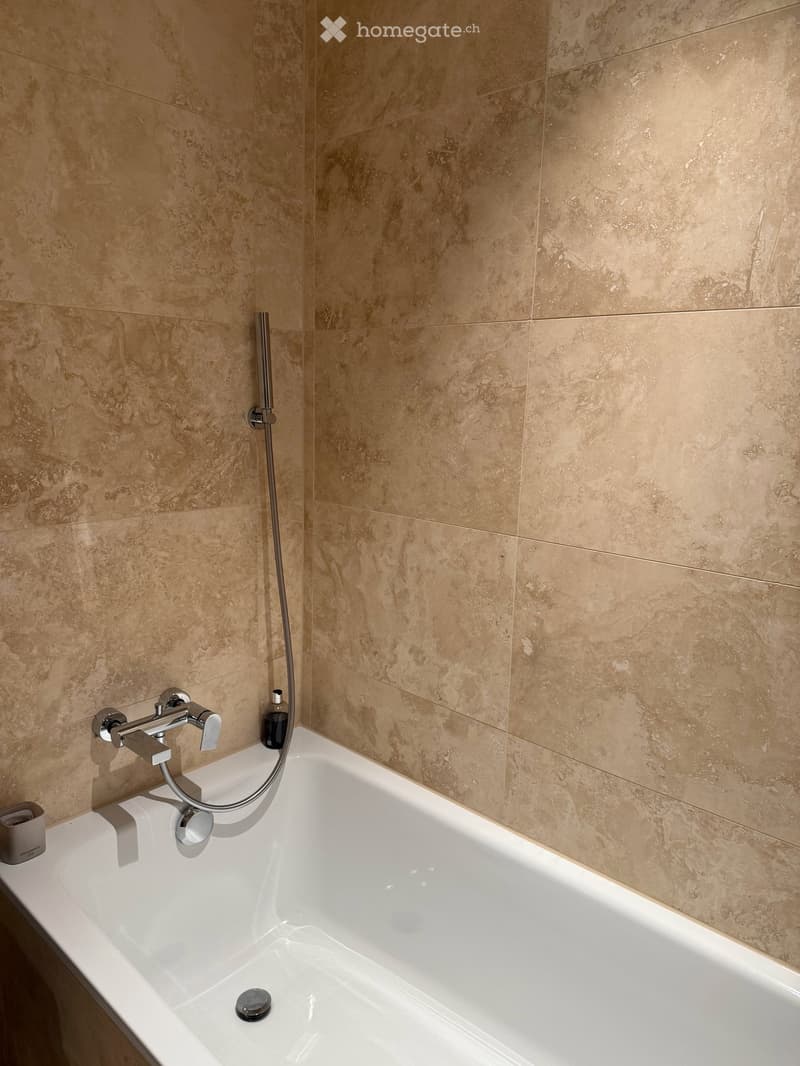 Hochwertige 2.5-Zimmer-Wohnung in ruhiger Lage in Zürich-Witikon (6)