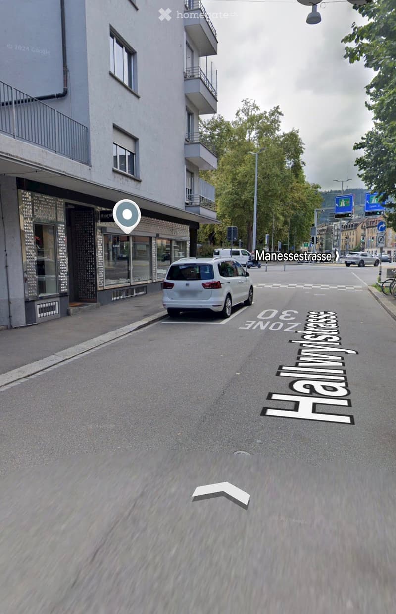 Underground parking in Zürich (1)
