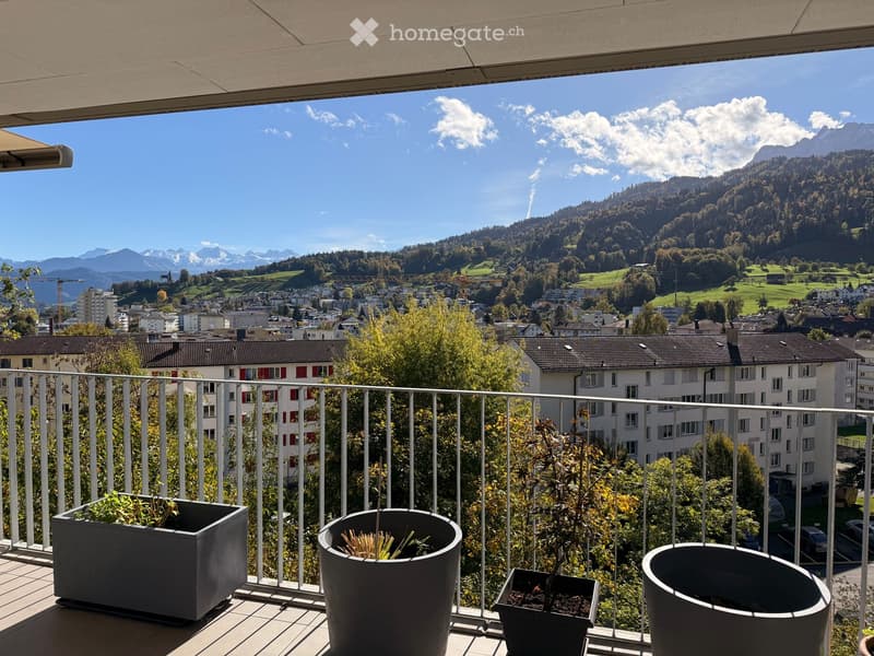 Helle 4.5-Zimmer-Wohnung in Kriens: ideal gelegen, Übernahme nach Vereinbarung (3)