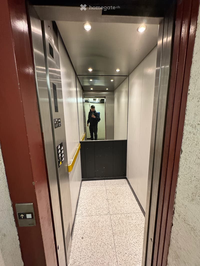 Dépôt de 56 m² au centre de Genève (proche de la gare) – Reprise de bail (3)