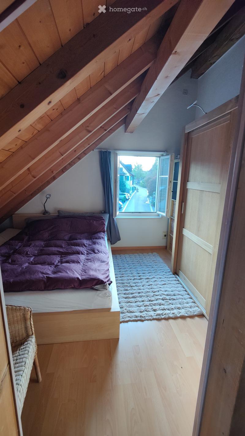 Nachmieter:In ab 10.12. gesucht, gemütliche Maisonette Wohnung in Stäfa (3)