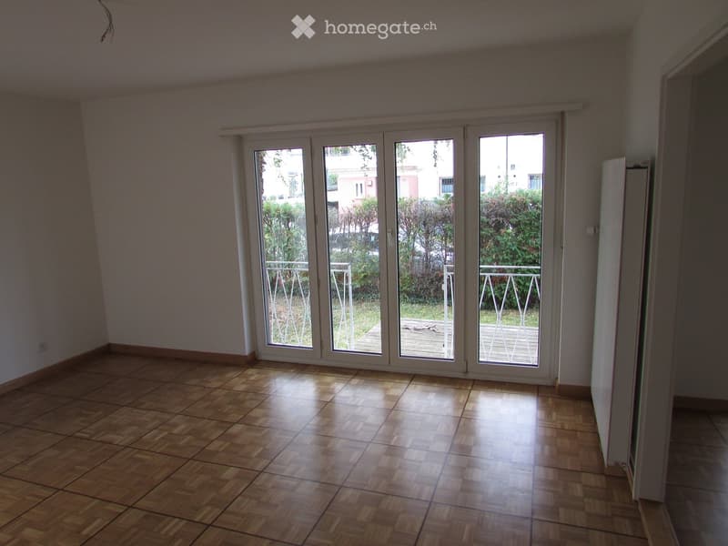 Wohnzimmer mit Gartensicht
