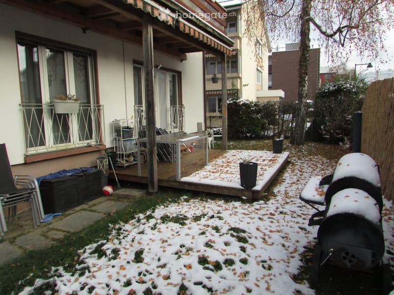 Teilweise gedeckte Terrasse