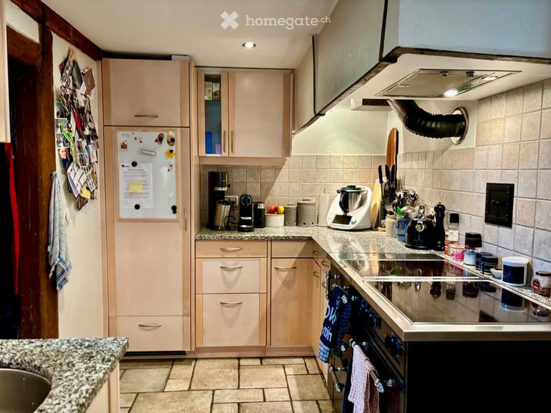 {"type": "Kitchen", "objects": ["refrigerator", "oven", "coffee maker", "blender", "sink", "cabinets", "oven mitts", "oven", "fridge", "oven", "oven", "oven", "oven", "oven", "oven", "oven", "oven", "oven", "oven", "oven", "oven", "oven", "oven", "oven",